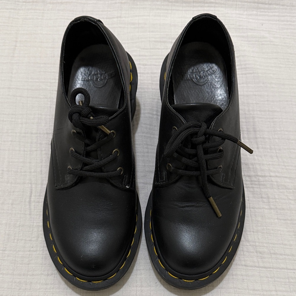 Dr. Martens Armory Wanama Leather Heeled Oxford Shoes | W6 | Mary Janes